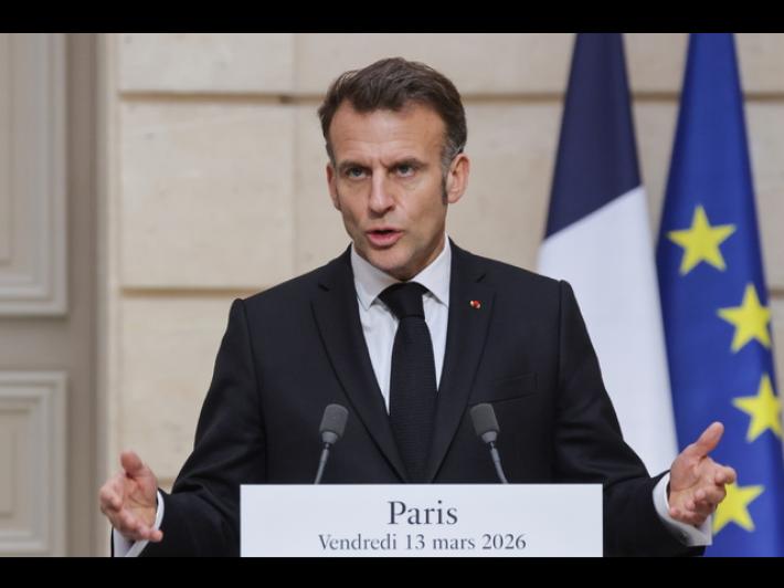 Macron, dalla Francia niente operazioni a Hormuz nell'attuale contesto