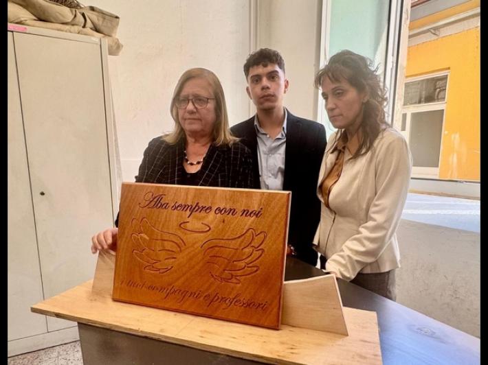 Consegnata la pagella alla famiglia dello studente ucciso dal compagno