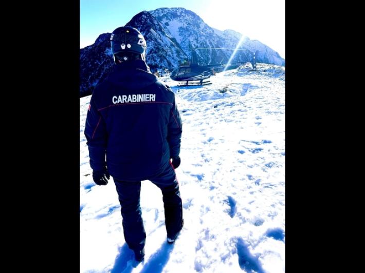 Con l'elicottero sulle piste da sci, Tar conferma stop licenza a pilota