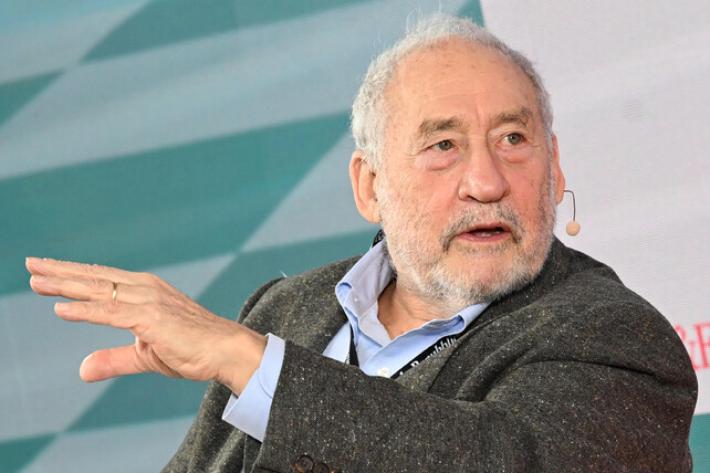 Stiglitz: "Lo shock del petrolio un male per la democrazia"