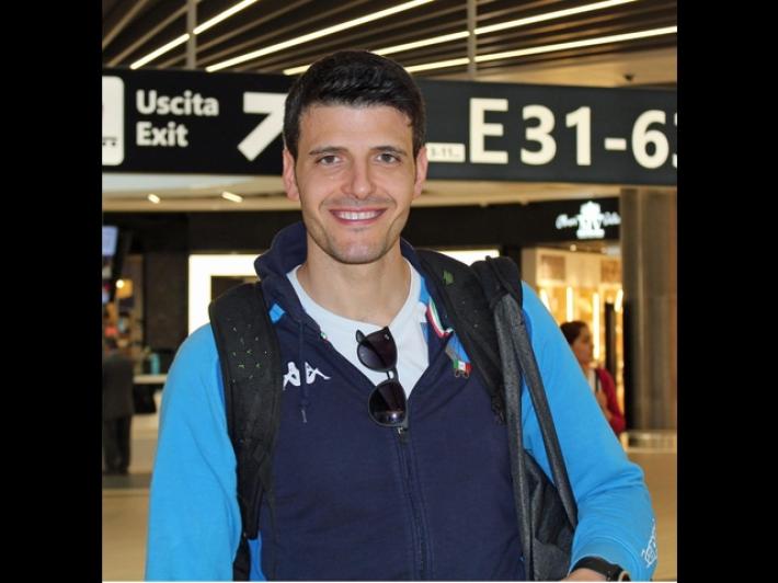 Tent&oacute; di filmare ragazze sotto la doccia, pena ridotta all'ex schermidore Cassar&agrave;