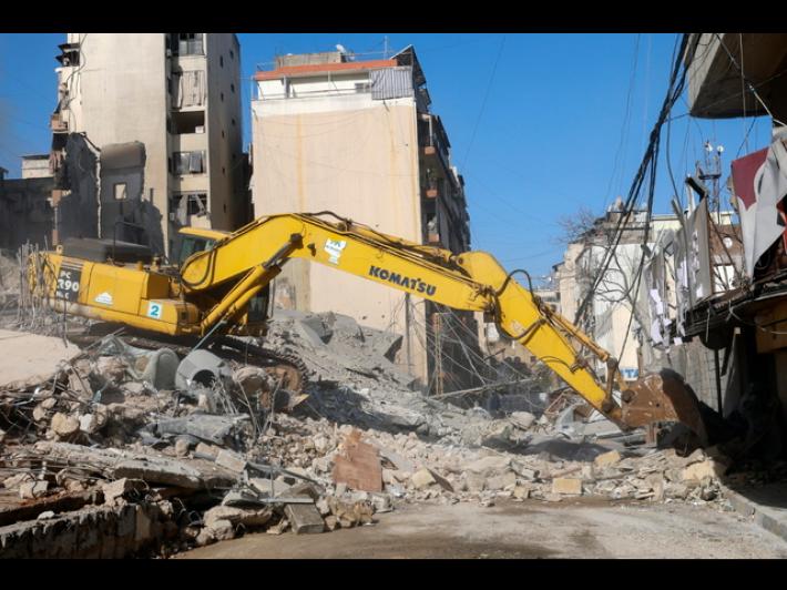 Libano, 12 i morti nei raid israeliani nel centro di Beirut