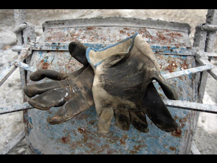 Incidente sul lavoro a Modena, operaio cade da un ponteggio e muore