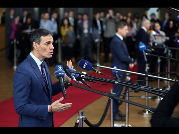 Sanchez, 'guerra in Iran illegale, c'&egrave; chi la usa contro il Green Deal'