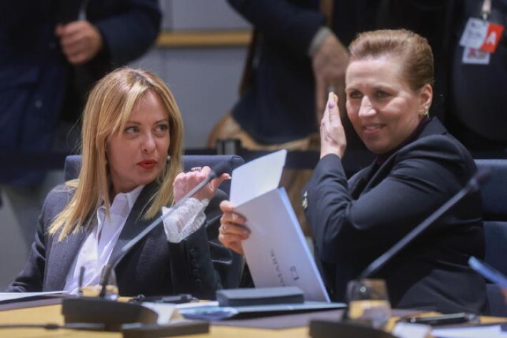 Meloni-Frederiksen a Ue: "Coordinarsi su migranti dal Medio Oriente"