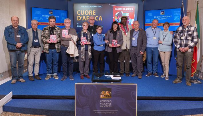 Comunicato Stampa: CRV - Presentato in Consiglio Veneto il libro di Jean-Pierre Piessou Sourou &ldquo;Cuore d&rsquo;Africa&rdquo;
