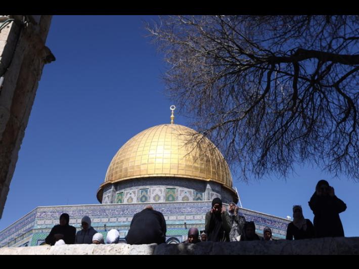 Esplosione nella Citt&agrave; vecchia di Gerusalemme dopo lancio di missili da Iran