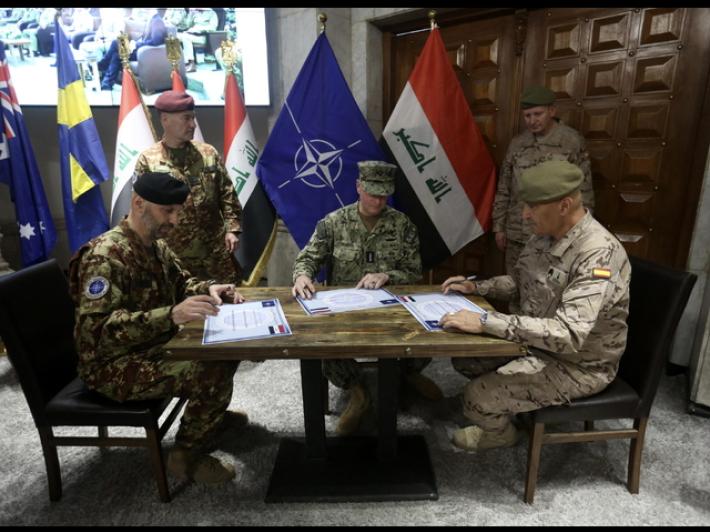 Baghdad, la missione Nato si ritira temporaneamente dall'Iraq