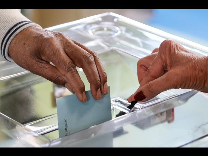 Francia, in lieve calo l'affluenza alle comunali alle 17