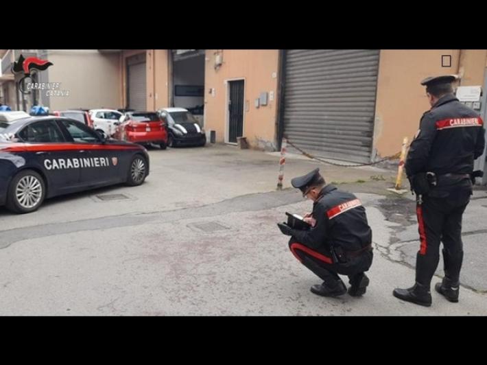 Accoltella il compagno della sua ex, arrestato per tentato omicidio