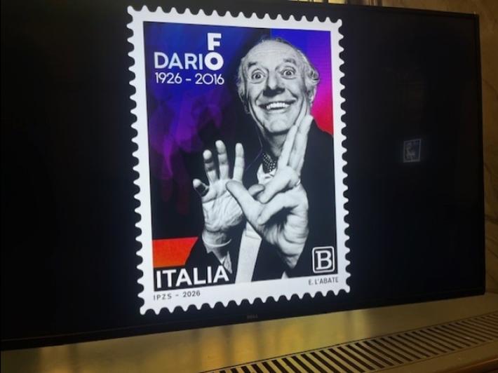 Svelato il francobollo per il centenario di Dario Fo