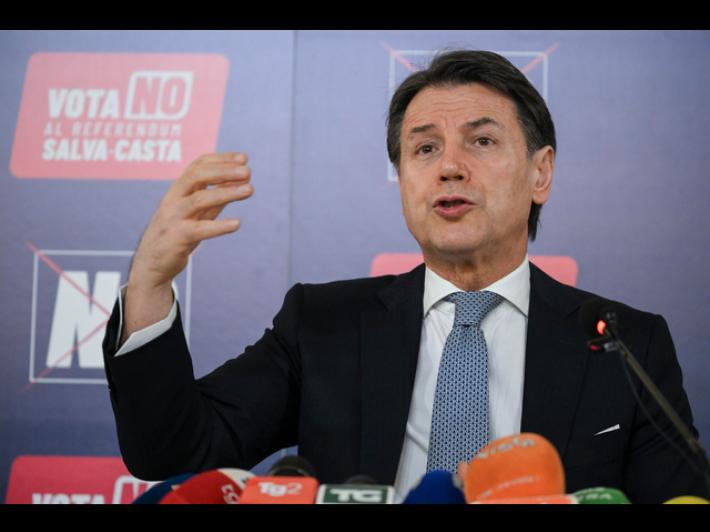 Conte, io sono disponibile a correre per le primarie