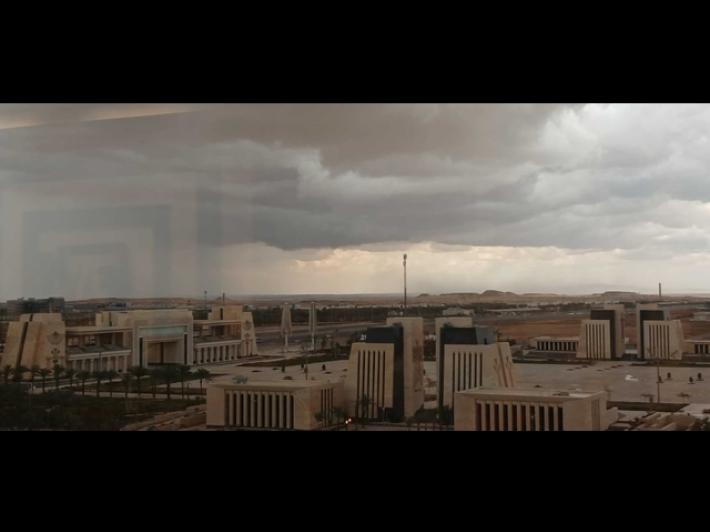 Grandine e acquazzoni al Cairo, scuole chiuse e circolazione in tilt