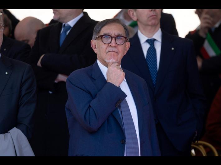 Famiglia nel bosco: La Russa, mia moral suasion, cadano le rigidit&agrave; di tutti