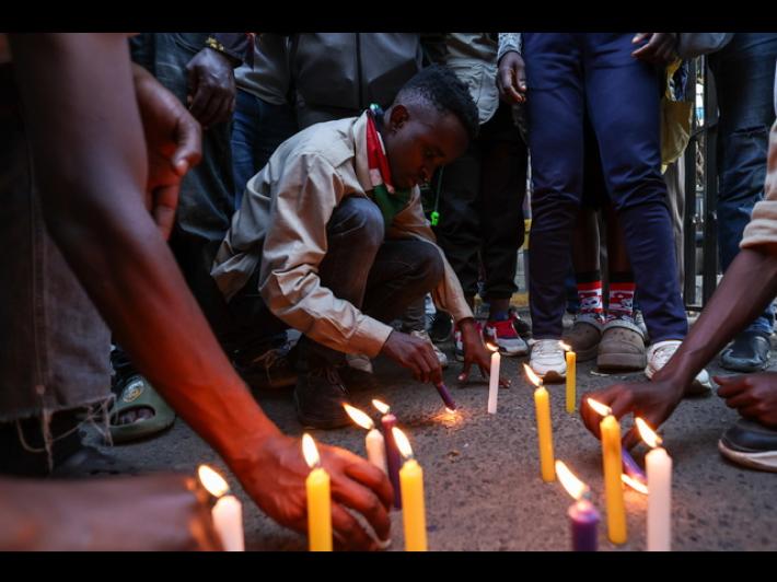In Kenya scoperta una fossa comune con decine di corpi, per lo pi&ugrave; neonati