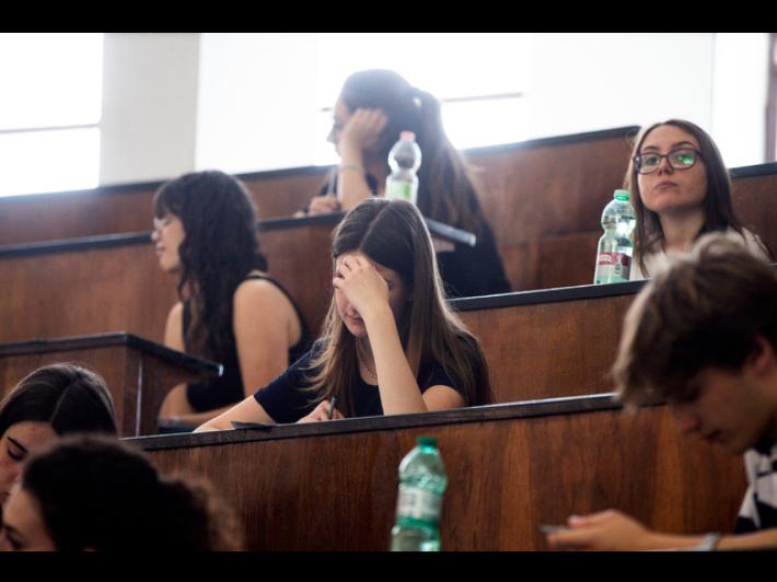 ++ Sapienza prima per lettere classiche e storia antica per il sesto anno ++