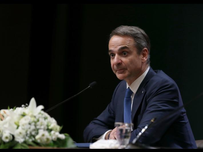 Il premier greco annuncia l'aumento del salario minimo a 920 euro