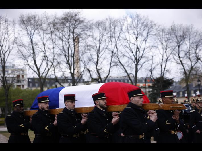 L'addio della Francia all'ex premier Jospin, 'ha modernizzato il Paese'