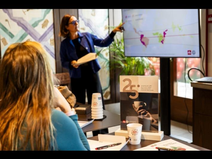 illycaff&egrave; rafforza ponte tra imprese e carceri, offerte 50 borse studio