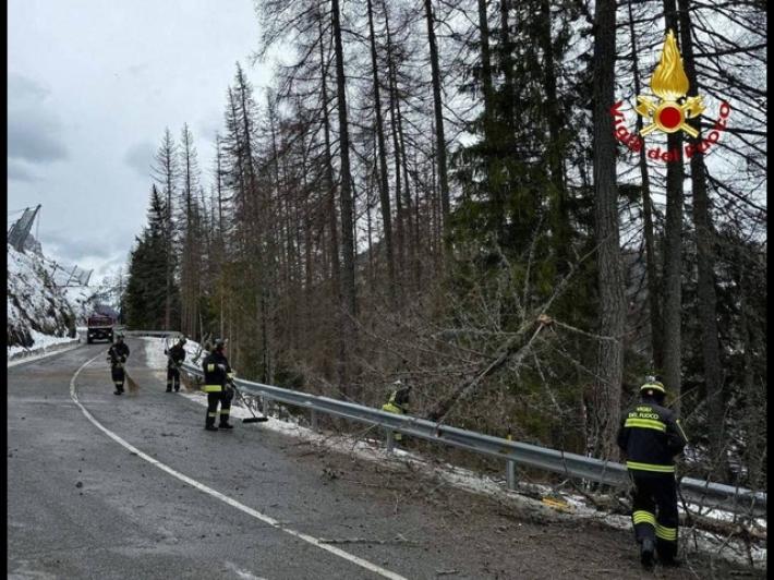 Maltempo in Veneto, pi&ugrave; di 150 gli interventi dei vigili del fuoco