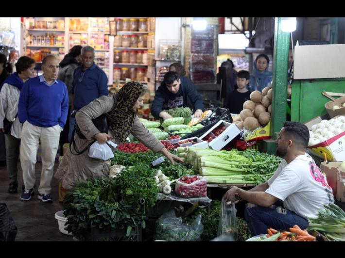 Media, nella notte un raid colpisce l'universit&agrave; di Teheran
