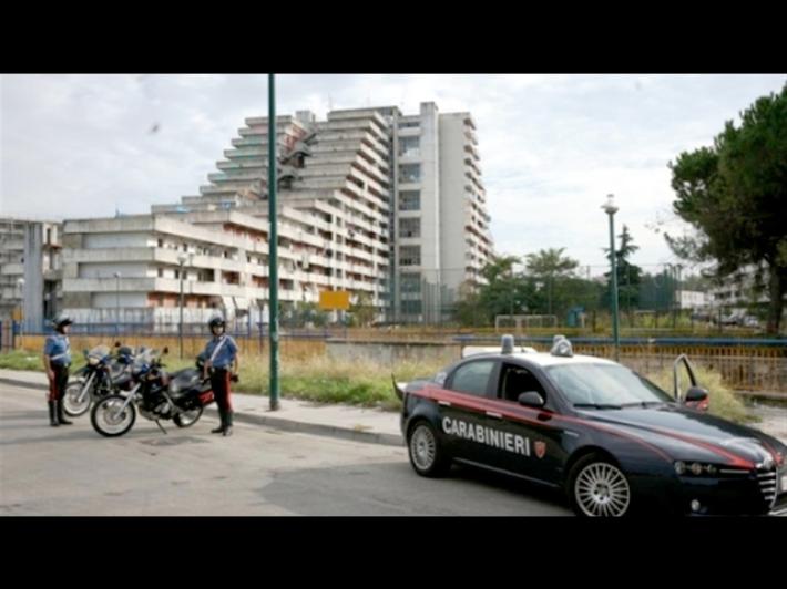 14enne accoltellato nei bagni della scuola a Napoli, due minori denunciati