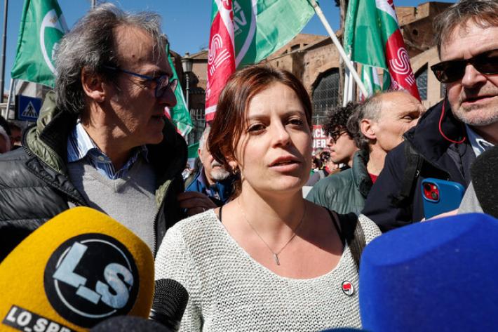 FdI all'attacco sull'assistente di Salis, interrogazione a Metsola