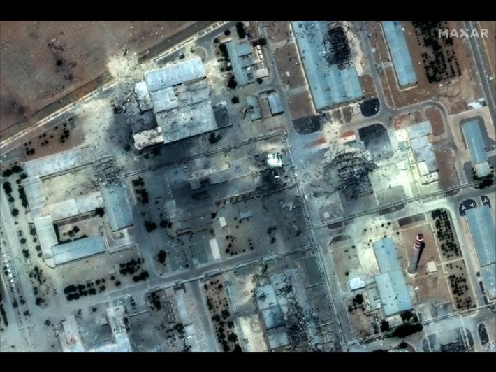 Gli Usa colpiscono deposito munizioni in Iran, Trump posta il video