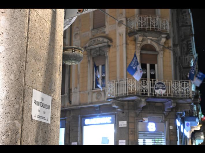 Extinction Rebellion reintitola vie Biella alle vittime della mafia