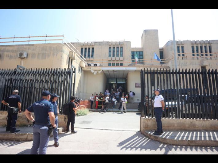 'Santone' fermato per maltrattamenti a minori nel Palermitano