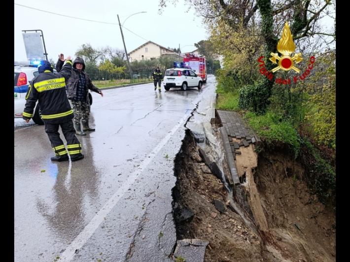 Maltempo, domani allerta rossa in Abruzzo, Molise e Puglia