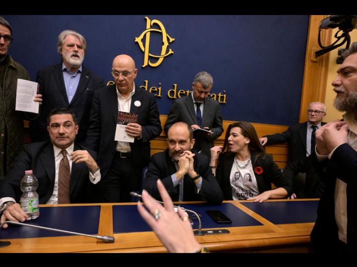 Conferenza remigrazione, 5 giorni di sospensione a 22 deputati e 4 ad altri 10