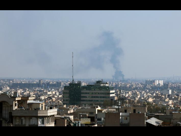 Iran, attacchi 'devastanti' contro Usa e Israele dopo minacce Trump