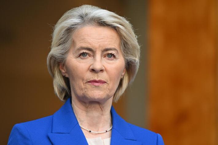 Von der Leyen sente Starmer, focus su Hormuz e il vertice Gb-Ue