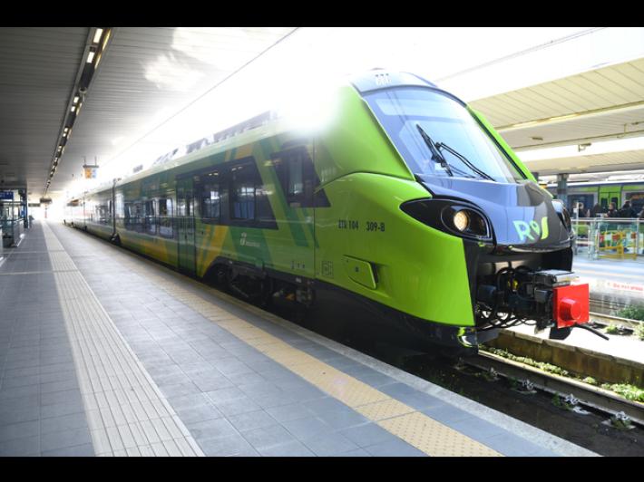 Rfi, dalle 14 riprende la circolazione sulla ferrovia adriatica