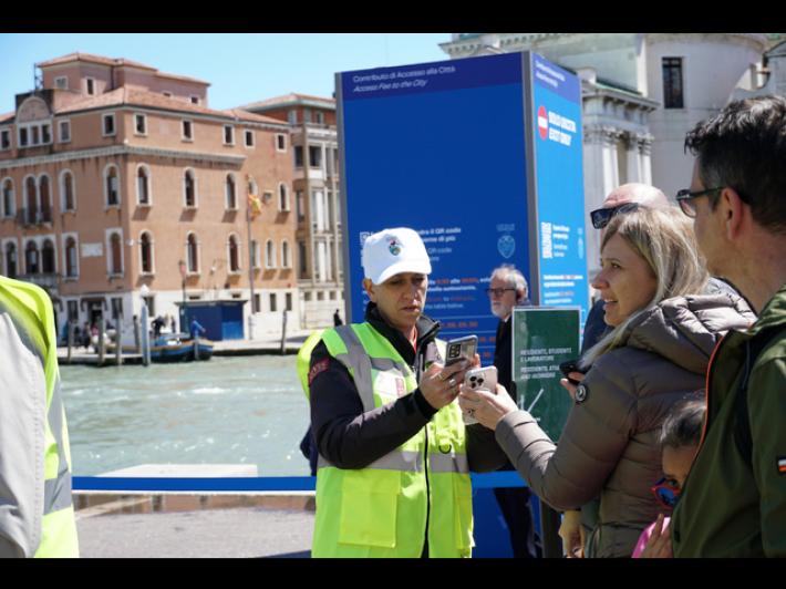 Gi&agrave; pagati 45mila ticket d'accesso a Venezia, domani entrata in vigore