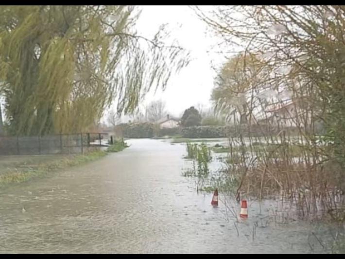 Maltempo in Molise, esonda il Carpino, allagata zona industriale Pettoranello