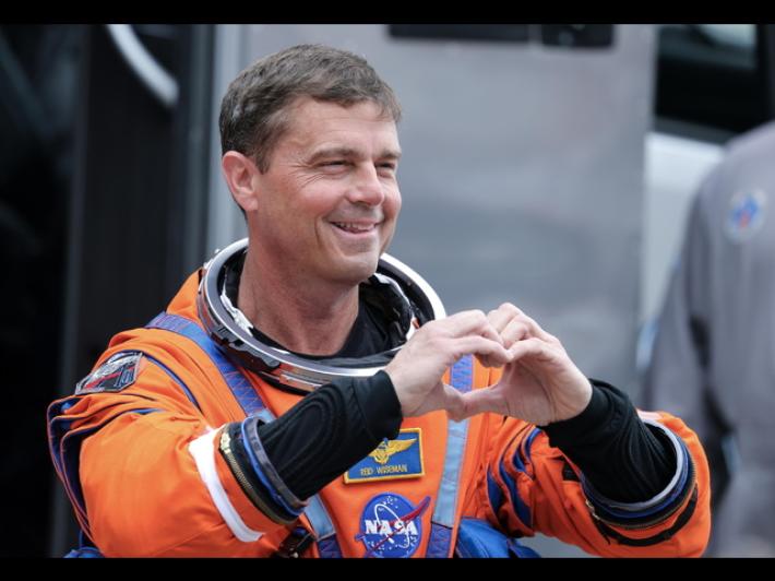 Messico, i nomi di 52 desaparecidos 'volano' sulla missione Artemis II