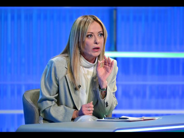 Meloni, quadro complesso, massima attenzione a famiglie e imprese