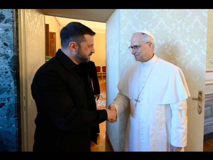 Colloquio tra il Papa e Zelensky, 'si auspica pace giusta e duratura'