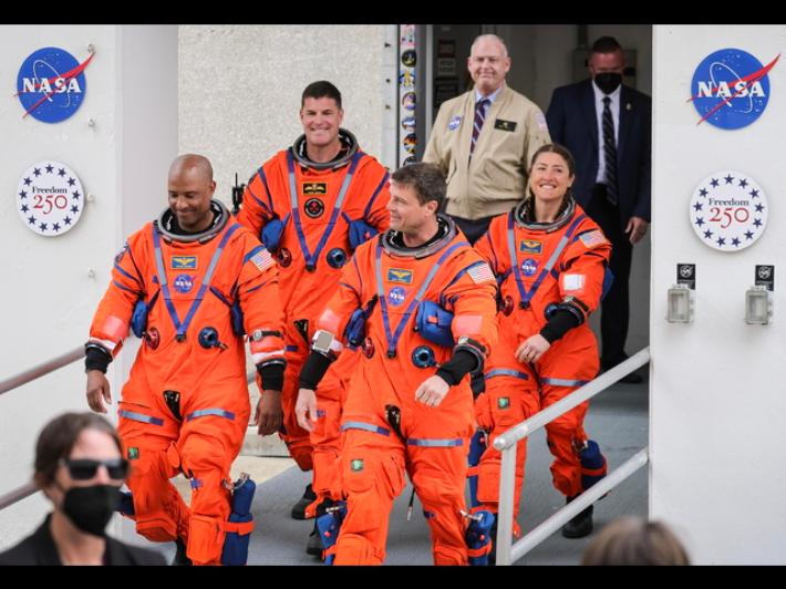 Artemis II &egrave; a met&agrave; strada verso la Luna