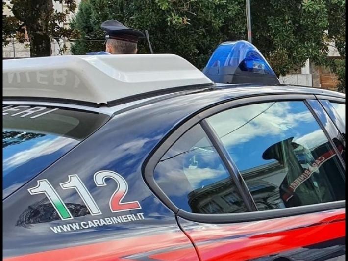 Segregata in casa dopo gli abusi ma riesce a scappare, un uomo in carcere
