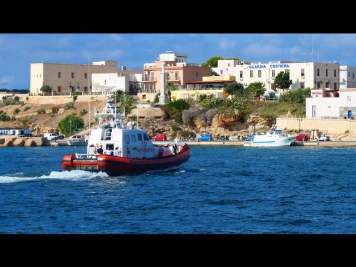 Superstiti del naufragio, 'sono 80 i dispersi'