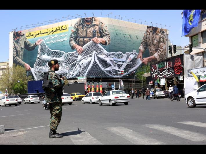 Iran, capo dell'intelligence dei Pasdaran ucciso in un raid