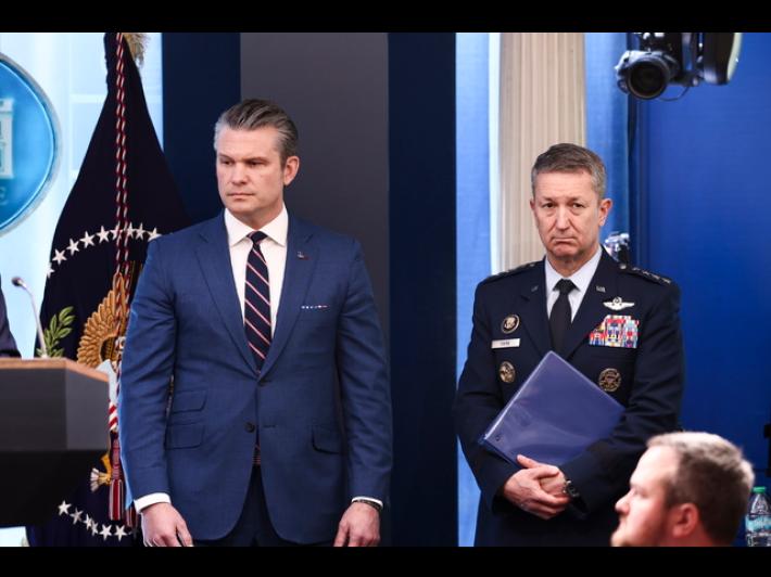 Hegseth, 'oggi il maggior volume di attacchi, domani ancora di pi&ugrave;'