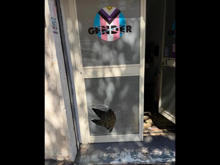 Insulti omofobi contro l'associazione Gender X a Roma