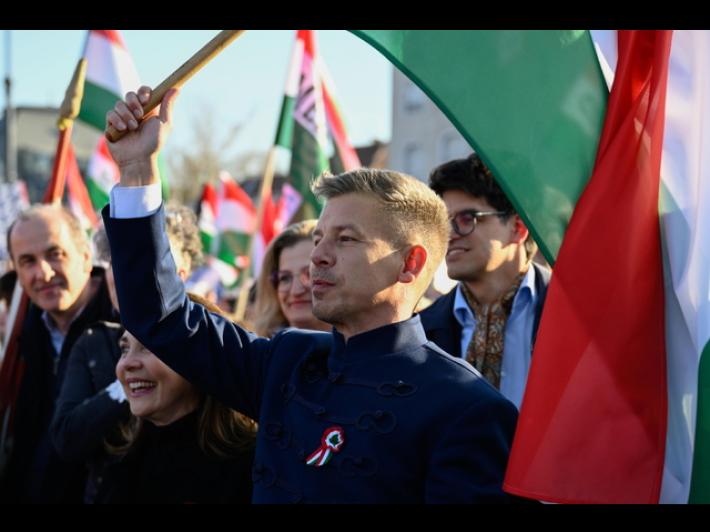 Magyar, 'il regime di Orban si incrina, anche le campagne si ribellano'