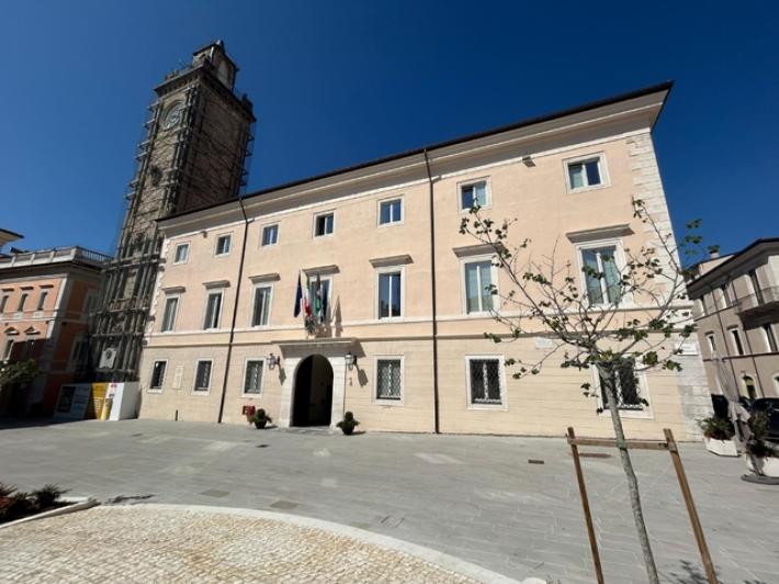 Ricostruzione post-sisma, all'Aquila privato al 96% e pubblico al 60%