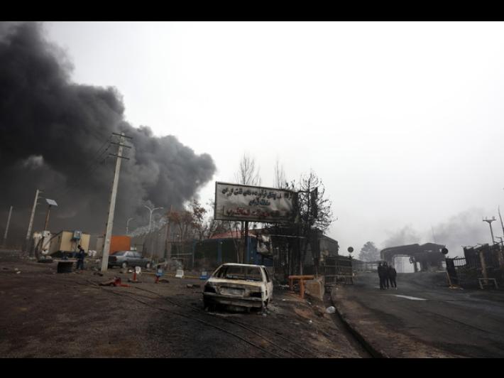 Idf, 'colpito un impianto petrolchimico a Shiraz'