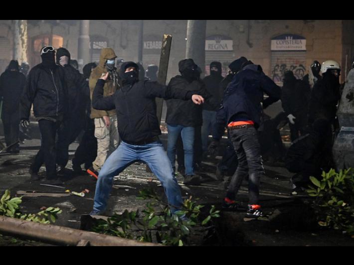 Scontri Torino, Simionato evade a Pasqua 7 minuti e lo arrestano